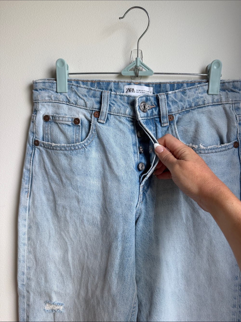 Zara Light Blue Distressed Boyfriend Jeans - Picture 2 of 4